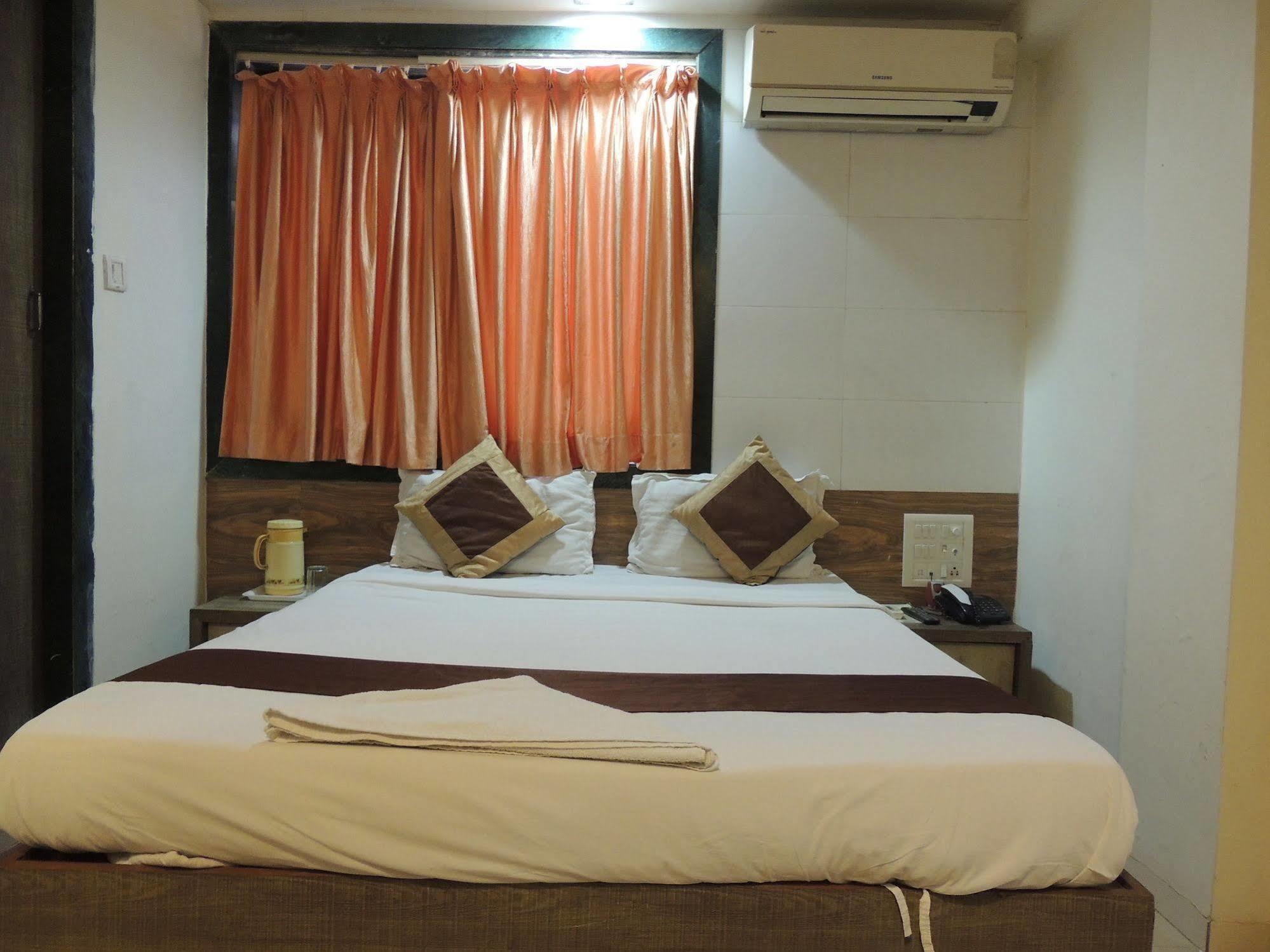 Fabhotel Galaxy Suite Мумбаи Экстерьер фото