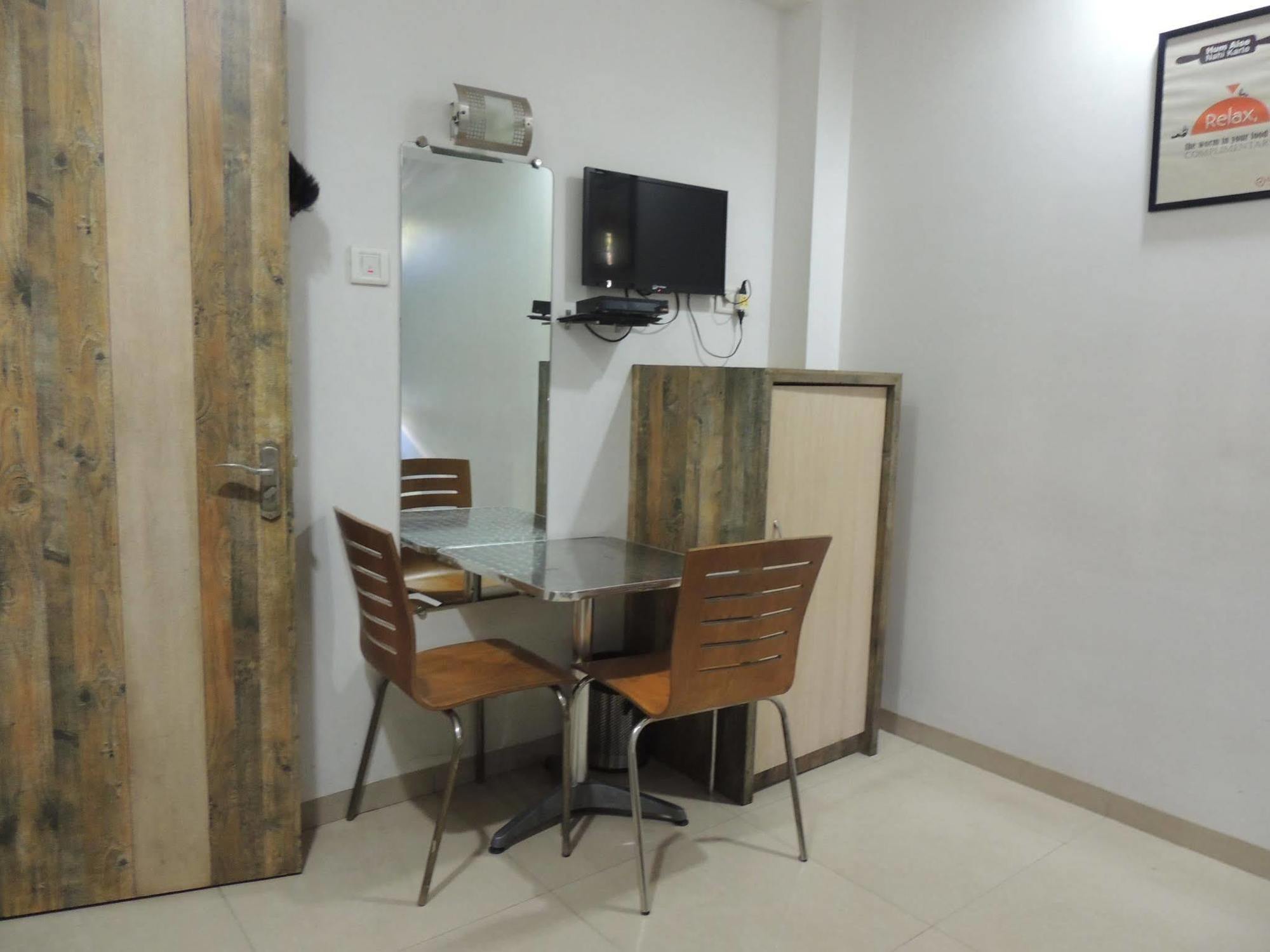 Fabhotel Galaxy Suite Мумбаи Экстерьер фото