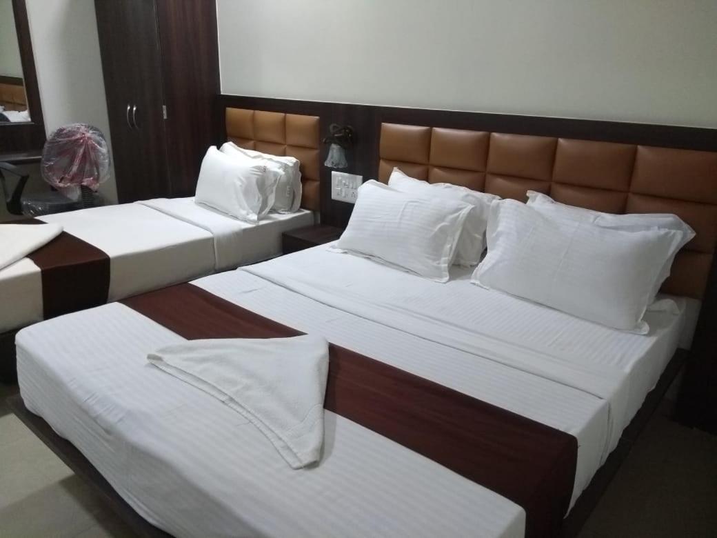 Fabhotel Galaxy Suite Мумбаи Экстерьер фото
